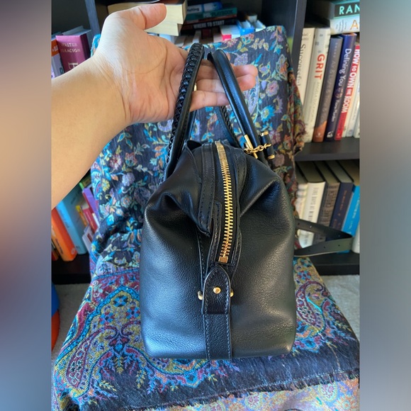 🌸SOLD🌸 Metier Perriand City Small in Black with Gold Hardware - Picture 4 of 12